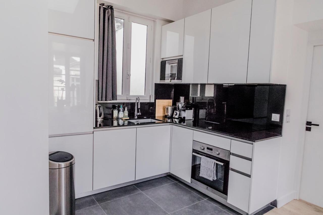 Luxury Apartment Elysees Париж Екстер'єр фото